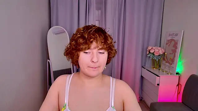 melissa   moore online show from 11/30/25, 05:41