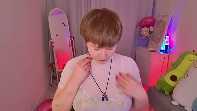 Snapshot of melissa___moore chatting on 02/18/26, 06:11 melissa moore online show from 02/18/26, 06:11