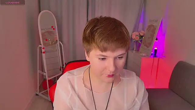 Snapshot of melissa___moore chatting on 03/03/26, 05:58 melissa moore online show from 03/03/26, 05:58