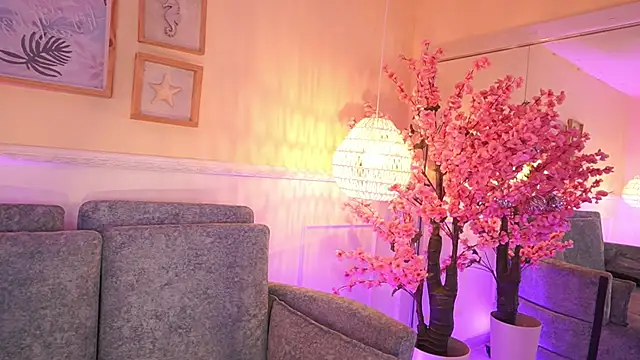 MeganLowell online show from 02/06/26, 06:59