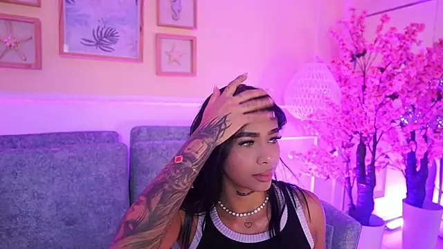 MeganLowell online show from 02/21/26, 07:05