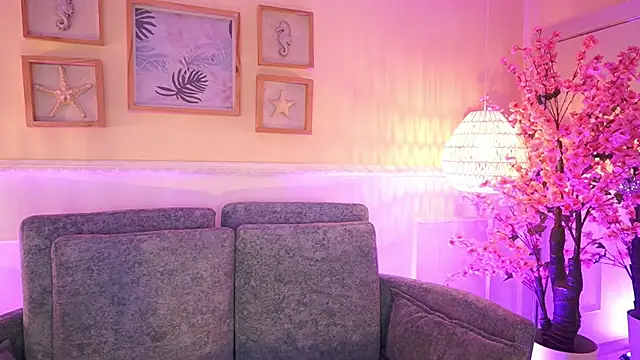 MeganLowell online show from 02/07/26, 07:11