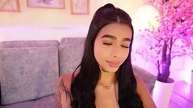 MeganLowell online show from 03/06/26, 06:58