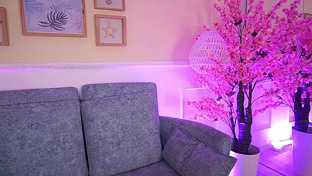 MeganLowell online show from 03/27/26, 07:04