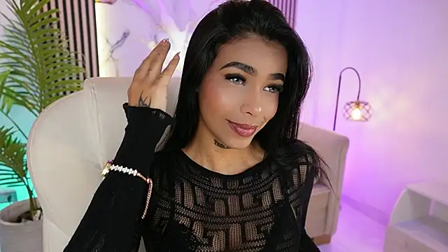 MeganLowell online show from 11/21/25, 07:13