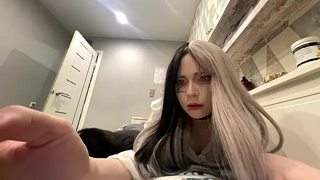 BlashInkMila online show from 11/19/25, 06:08