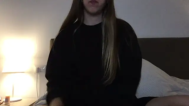 Martimartinaxx online show from 04/13/26, 08:57