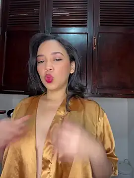 Esmerald 1111 online show from 03/30/26, 11:01