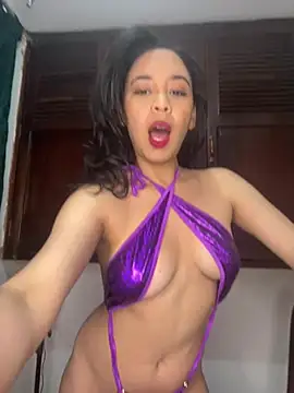 Esmerald 1111 online show from 04/06/26, 01:45