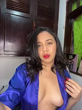 Esmerald 1111 online show from 04/03/26, 08:32