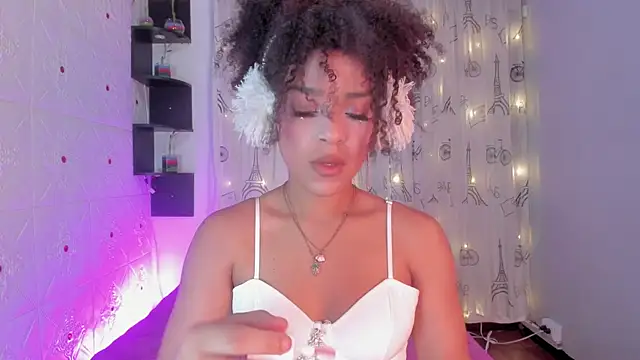 Snapshot of Serena_Fey chatting on 11/28/25, 11:54 Serena Fey online show from 11/28/25, 11:54