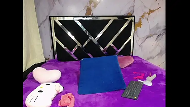 AmbarSxxx online show from 04/16/26, 08:15