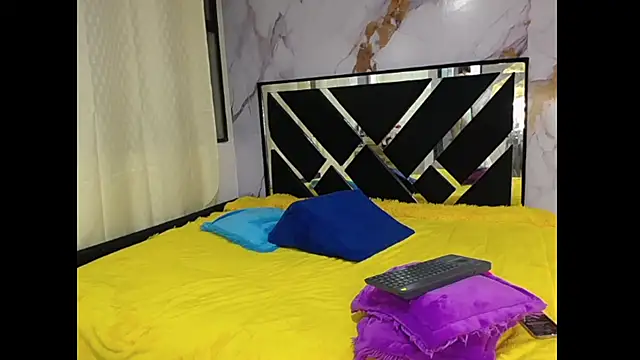 AmbarSxxx online show from 04/07/26, 03:30