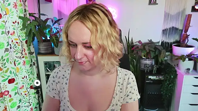 xzoeyryanx online show from 05/03/26, 05:16