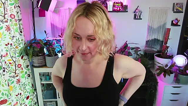 xzoeyryanx online show from 03/26/26, 08:29