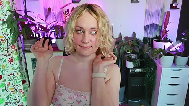 xzoeyryanx online show from 05/22/26, 05:22