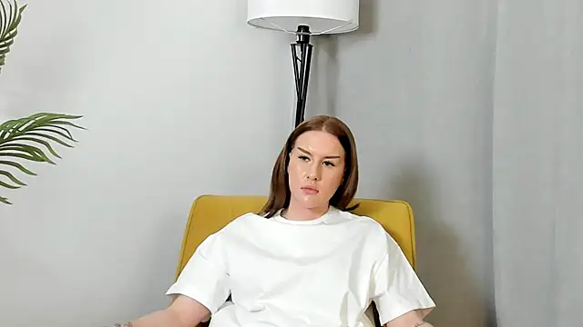 KeraSeres online show from 11/18/25, 02:53