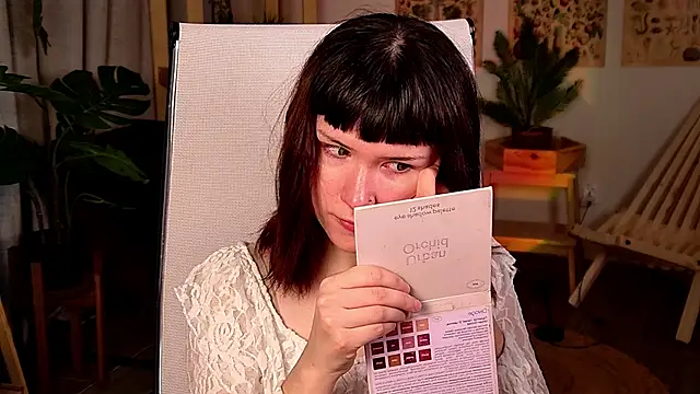 Snapshot of RickiOwens chatting on 12/18/25, 06:51 RickiOwens online show from 12/18/25, 06:51