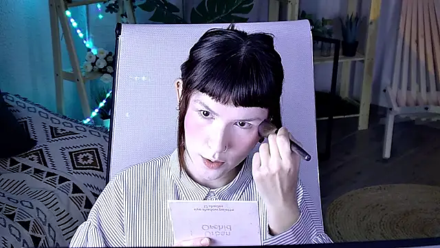 Snapshot of RickiOwens chatting on 12/04/25, 08:13 RickiOwens online show from 12/04/25, 08:13