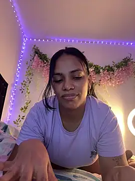 ArielleMillerr- online show from 04/17/26, 05:27