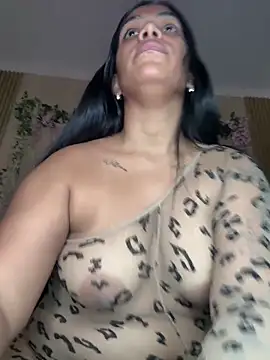 Snapshot of ArielleMillerr- chatting on 02/08/26, 05:43 ArielleMillerr- online show from 02/08/26, 05:43