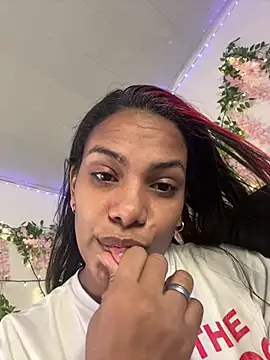 ArielleMillerr- online show from 07/04/26, 05:50