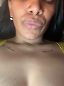 ArielleMillerr- online show from 11/26/25, 05:13