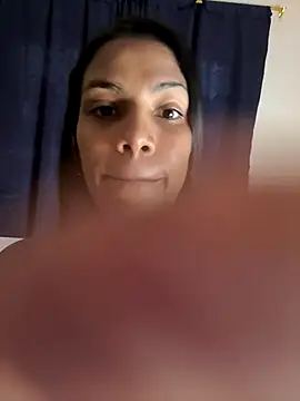 ArielleMillerr- online show from 12/15/25, 05:41