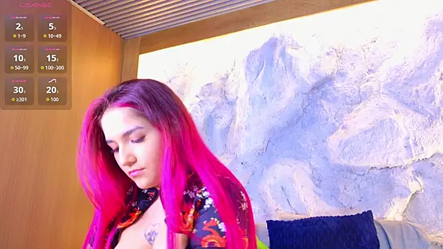 Snapshot of bella_mush chatting on 06/08/26, 10:10 bella mush online show from 06/08/26, 10:10