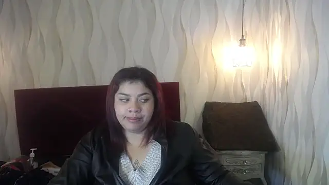 Snapshot of danna_garza chatting on 12/04/25, 04:11 danna garza online show from 12/04/25, 04:11