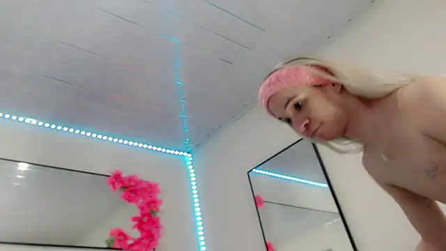 Karla hot777 online show from 04/17/26, 01:25