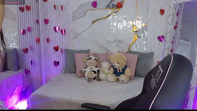 Snapshot of Canndyy_tay1 chatting on 02/20/26, 06:43 Canndyy tay1 online show from 02/20/26, 06:43