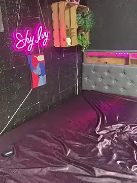 Shy-Ivy online show from 03/07/26, 10:15