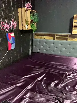 Shy-Ivy online show from 03/08/26, 09:18