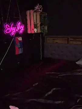 Shy-Ivy online show from 03/25/26, 10:52