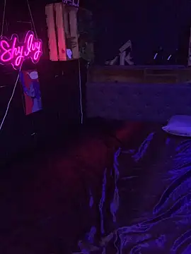 Shy-Ivy online show from 04/12/26, 09:07