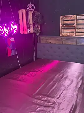 Shy-Ivy online show from 01/07/26, 10:59