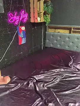 Shy-Ivy online show from 03/11/26, 10:59