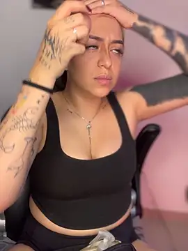 VeloraVyxen  online show from 11/30/25, 07:03