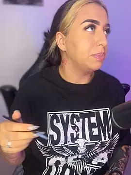 Snapshot of VeloraVyxen_ chatting on 11/18/25, 02:49 VeloraVyxen online show from 11/18/25, 02:49