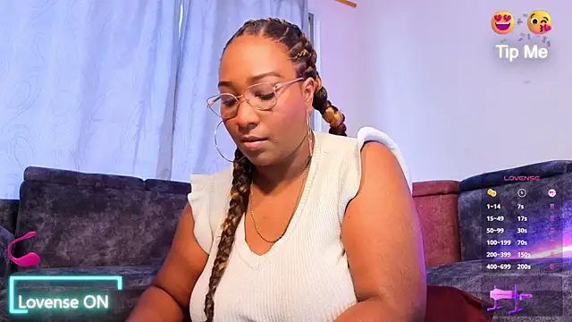 IssaNoirr online show from 01/09/26, 02:02