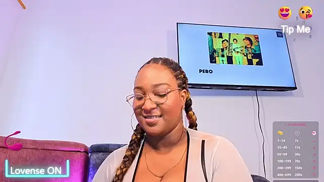 IssaNoirr online show from 01/11/26, 03:19