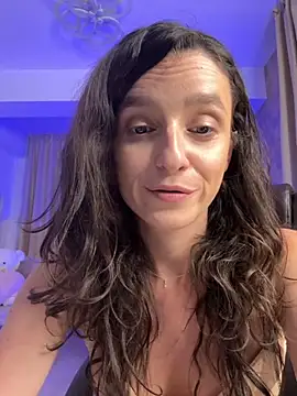 Snapshot of AnnaHarperX chatting on 09/09/25, 10:08 AnnaHarperX online show from 09/09/25, 10:08