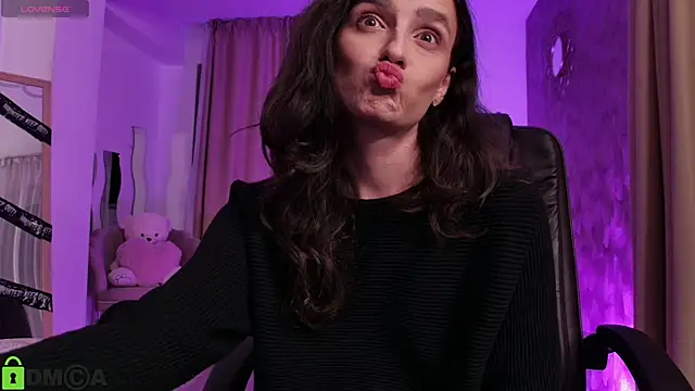 Snapshot of AnnaHarperX chatting on 10/29/25, 05:56 AnnaHarperX online show from 10/29/25, 05:56