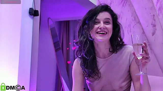 Snapshot of AnnaHarperX chatting on 03/07/25, 09:48 AnnaHarperX online show from 03/07/25, 09:48