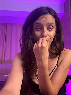 Snapshot of AnnaHarperX chatting on 09/24/25, 07:20 AnnaHarperX online show from 09/24/25, 07:20