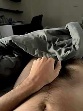 Snapshot of lalaa77 chatting on 12/17/25, 09:36 lalaa77 online show from 12/17/25, 09:36