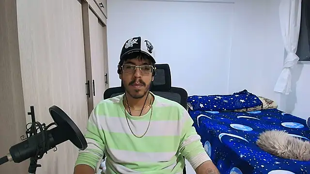 naitt  online show from 11/22/25, 07:51