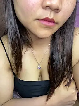 Snapshot of Sunset-yll chatting on 07/03/26, 10:00 Sunset-yll online show from 07/03/26, 10:00