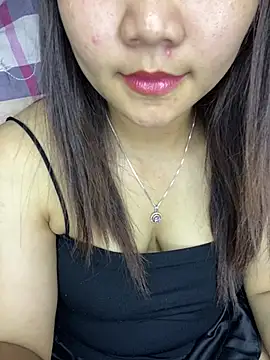 Snapshot of Sunset-yll chatting on 07/06/26, 01:51 Sunset-yll online show from 07/06/26, 01:51